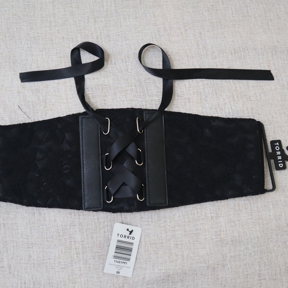 Torrid Black Lace Ribbon Corset NWT - Picture 2 of 15